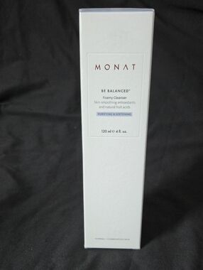 MONAT Be Balanced Foamy Cleanser — White